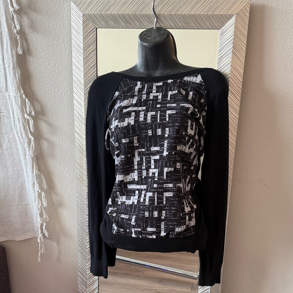 CK sweater